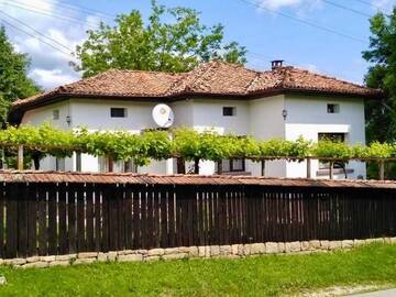 Фотографии Дома для отпуска Guest House Stoyanovata Kashta - Стояновата къща г. Елена (Болгария) №4 Фото Дома для отпуска Guest House Stoyanovata Kashta - Стояновата къща г. Елена 4
