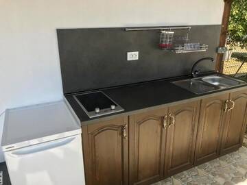 Фото номера Дом с 3 спальнями Дома для отпуска Guest House Stoyanovata Kashta - Стояновата къща г. Елена 41